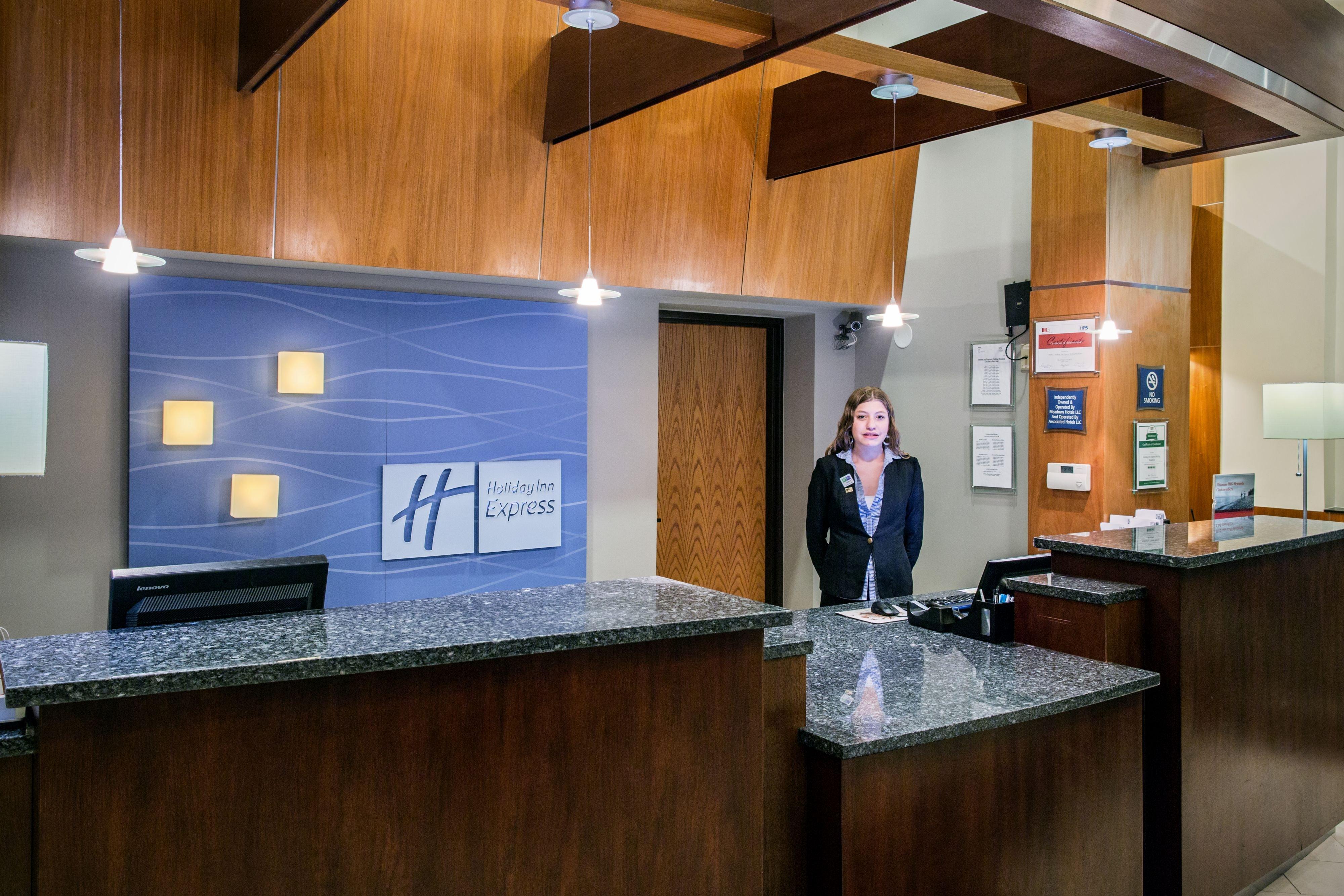 Holiday Inn Express Schaumburg-Rolling Meadows By Ihg Exterior foto